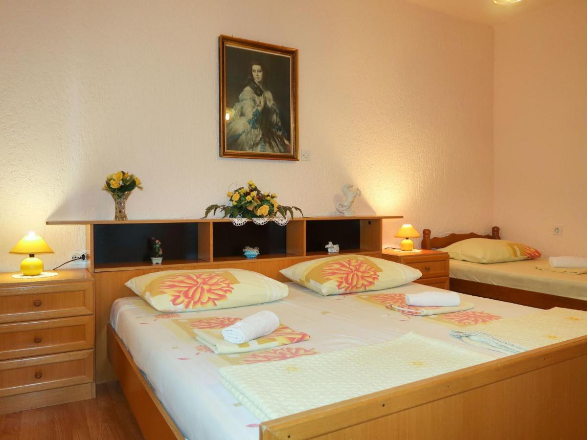 Apartment Dalibor - Snj125 By Interhome
